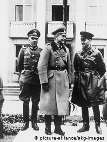 Польша побеждена. У Гудериана и Кривошеина - прекрасное настроение